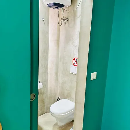 Sa 24 Frühstückspension Tirana